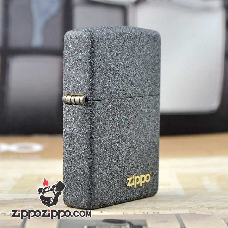 Zippo Chính Hãng Màu Cát Sần Xám khắc logo zippo