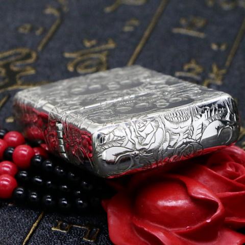 Bật Lửa Zippo Bạc Nguyên Khối Cao Cấp Khắc Năm Mặt Đầu Lâu Hoa Hồng Vỏ Mỏng
