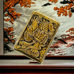 BẬT LỬA ZIPPO BẢN ĐÔNG TRƠN KHẮC 3D HÌNH TỲ HƯU ĐỒNG VÀNG  SIÊU SẮC NÉT - Mã SP: ZPC4135-169