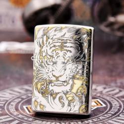 Bật lửa Zippo đồng khối khắc Hổ và móng vuốt Bản Chrome - Mã SP: ZPC2459-250