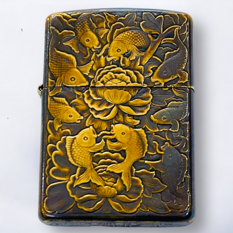 Bật Lửa Zippo Khắc Hình 3d Bức Tranh Sơn Dầu Cửu Ngư Siêu Sắc Nét