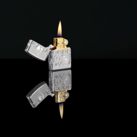 Zippo Kỷ Niệm 90 Năm Thành Lập Của Hãng Vỏ Bạc Nguyên Khối
